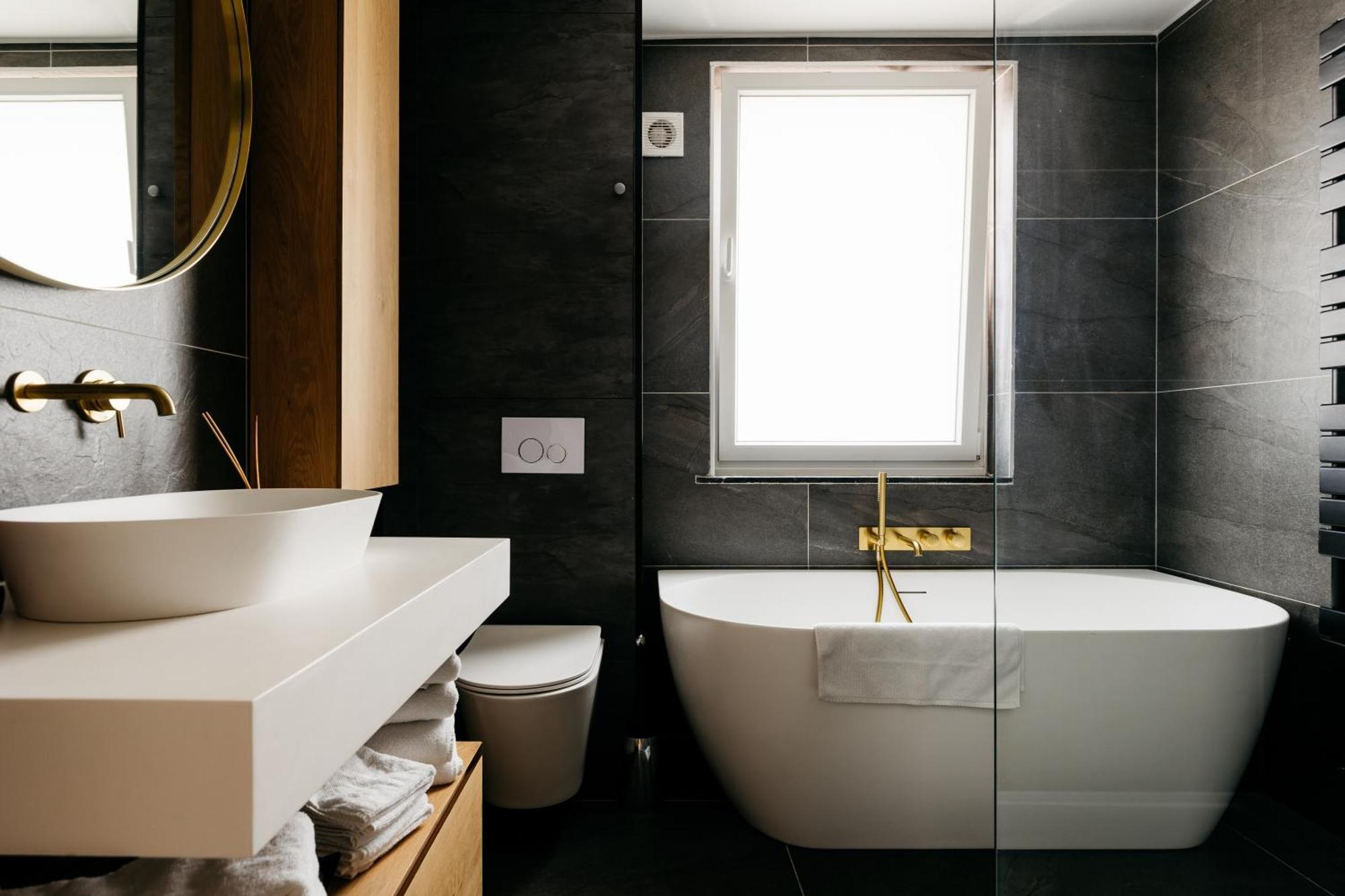The Edgewater Suites - Skyline นามูร์ ภายนอก รูปภาพ