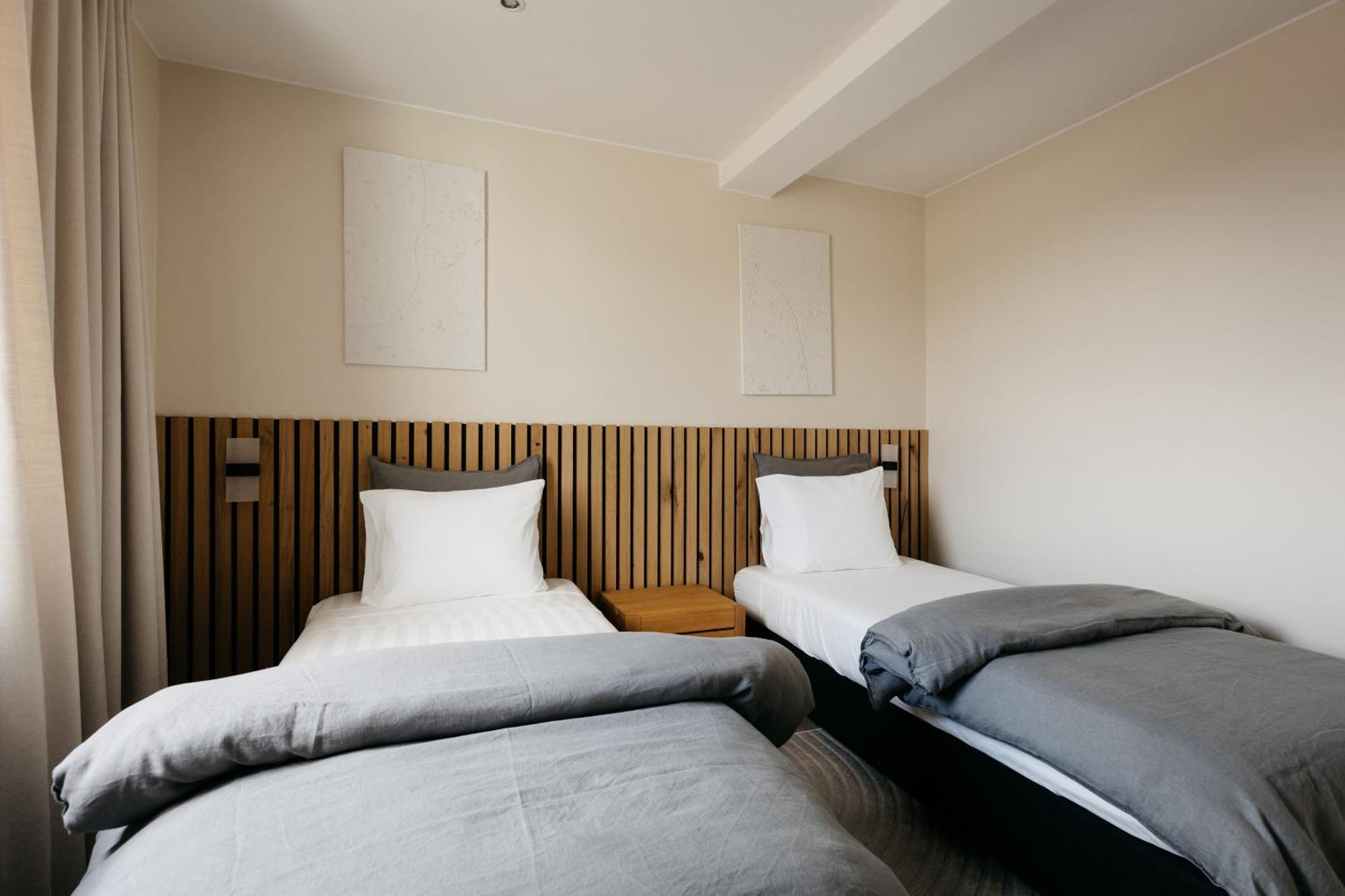 The Edgewater Suites - Skyline นามูร์ ภายนอก รูปภาพ