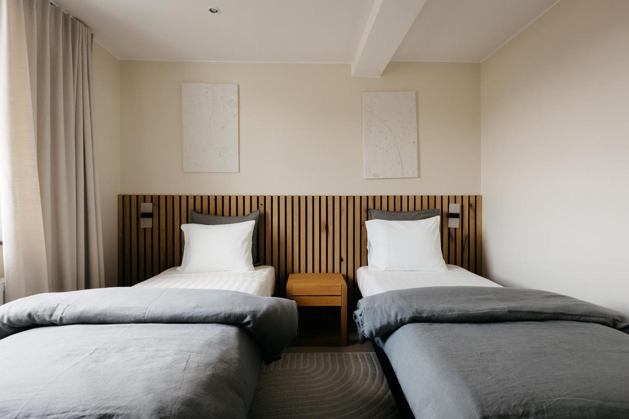 The Edgewater Suites - Skyline นามูร์ ภายนอก รูปภาพ