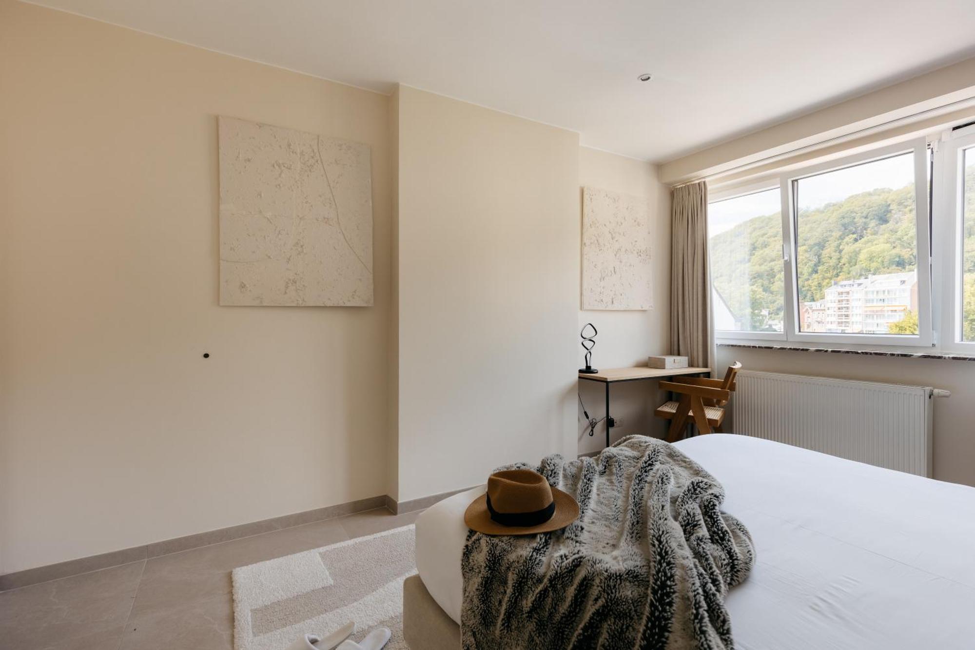 The Edgewater Suites - Skyline นามูร์ ภายนอก รูปภาพ